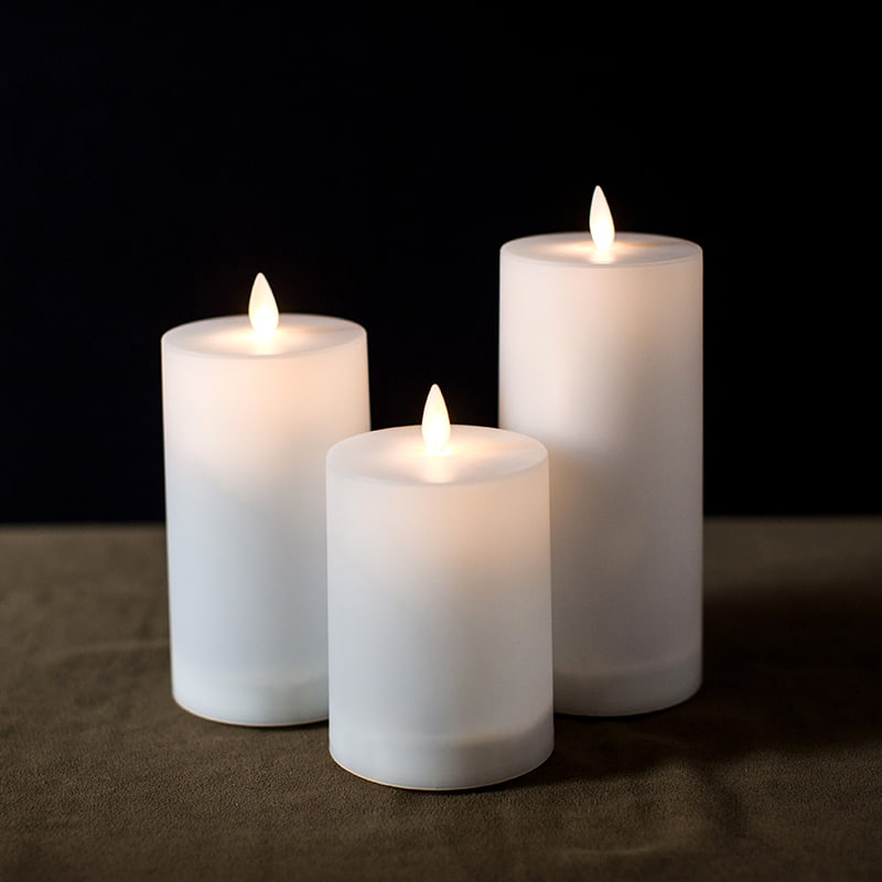 Set of 4 White Solar LED Candles