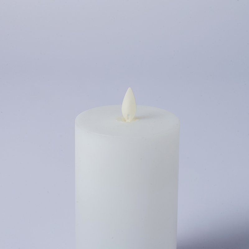 Set of 4 White Solar LED Candles